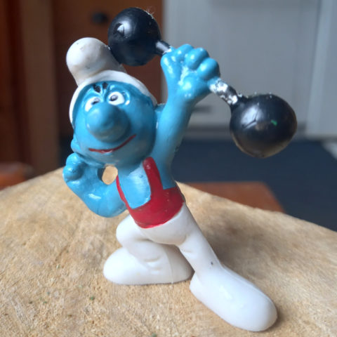 20020 Barbell Gymnast Smurf With Red Top (Trimm-Dich-Schlumpf)