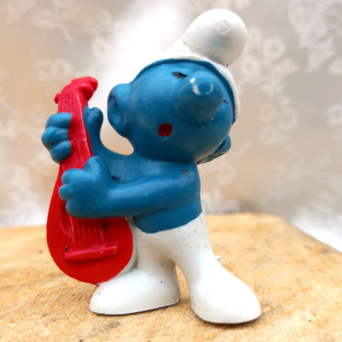 20013 Lute Smurf with Red Lute (Gitarrenschlumpf) #2