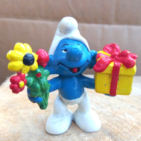 20040 Gift Smurf (Geschenkschlumpf)