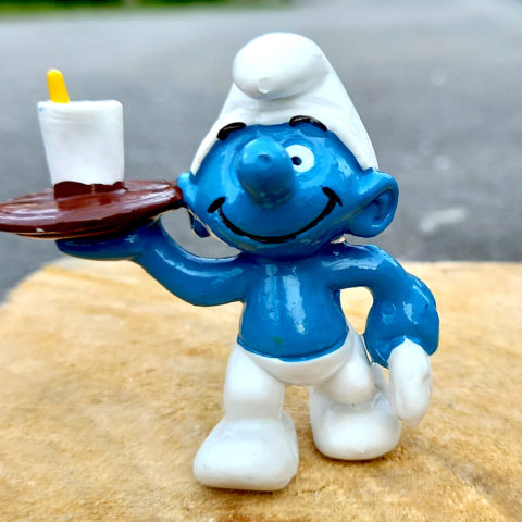 20162 Waiter Smurf With White Cup (Kellner Schlumpf)