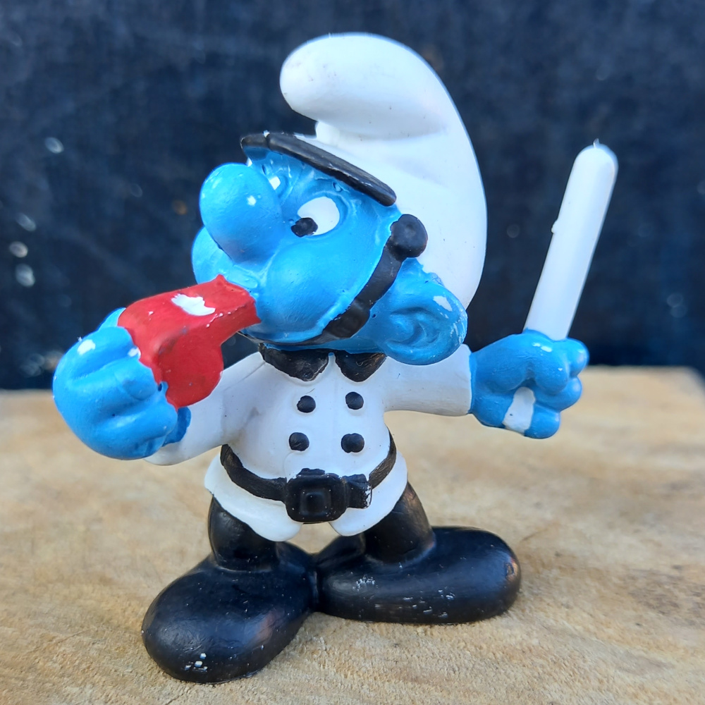 20123 Policeman Smurf (Polizist Schlumpf)