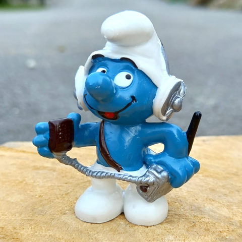 20143 CB Operator Smurf with Silver Radio (CB Funker Schlumpf mit Silber Radio) #1