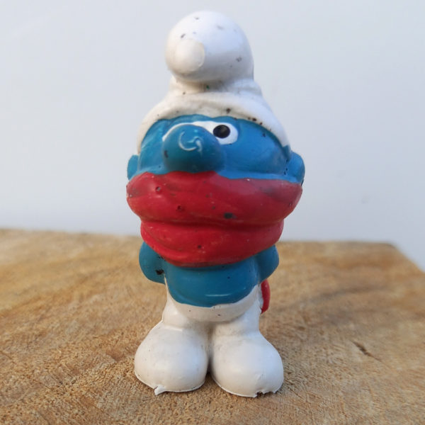 20004 Shiver Smurf with Red Scarf (Winterschlumpf)