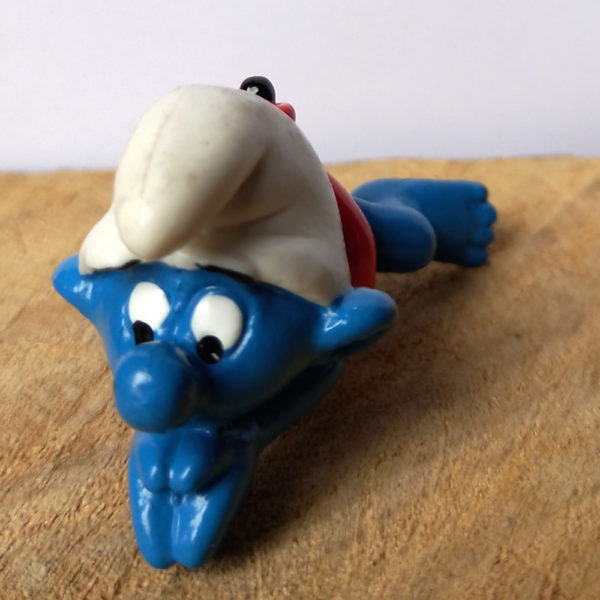 20025 Swimmer Smurf with Red Ring and Yellow Pants Black Air Valve (Schwimmschlumpf) #5 - Image 2