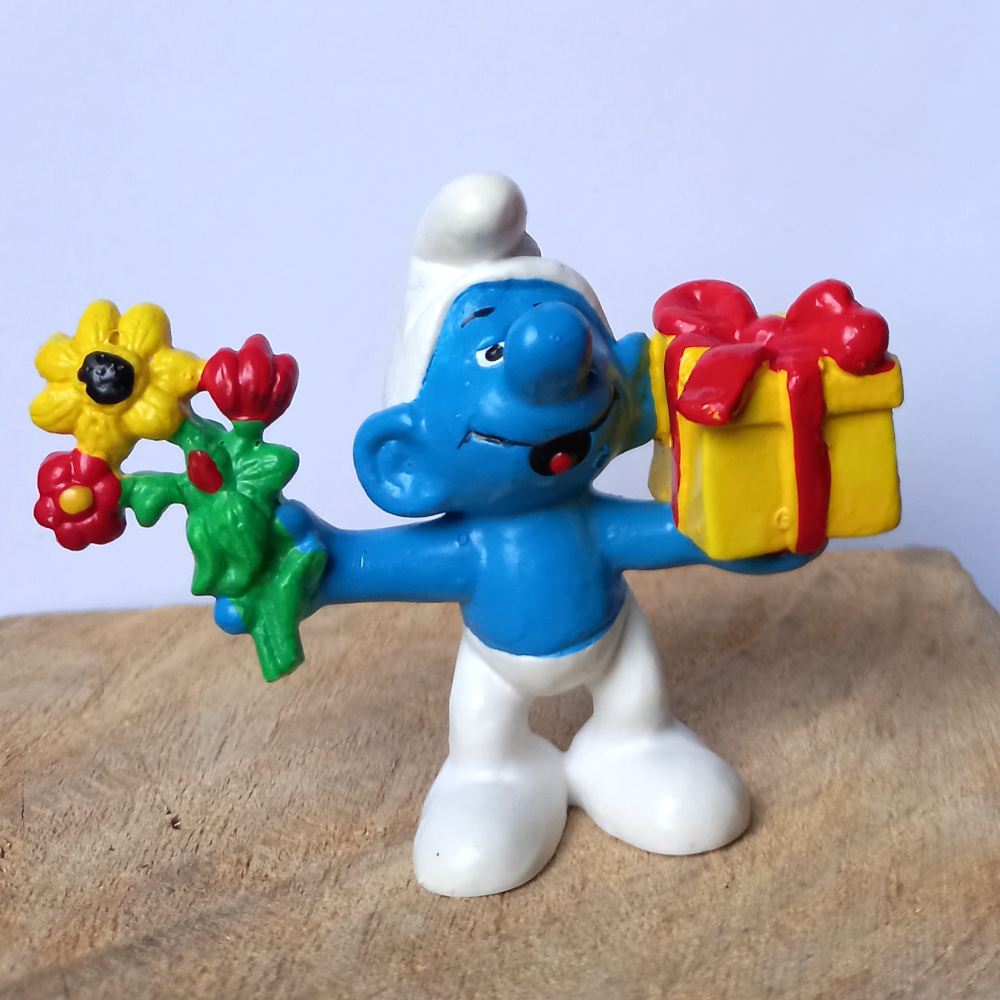 20040 Gift Smurf (Geschenkschlumpf)