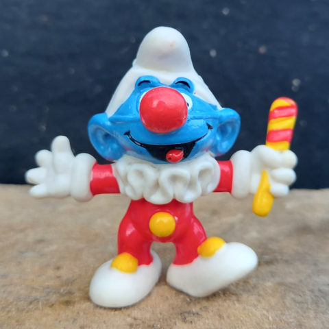 20090 McDonald’s Jester Smurf With Red Pants (Clown Schlumpf) #3