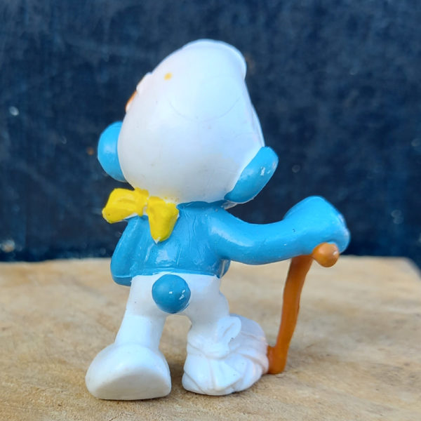 20097 Injured Smurf with Light Brown Plaster (Verletzter Schlumpf) #3 - Image 3