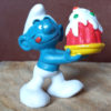 20100 Cake Smurf with a Red Cake (Tortenschlumpf) #2