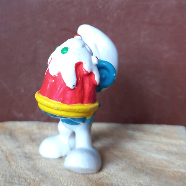 20100 Cake Smurf with a Red Cake (Tortenschlumpf) #2 - Image 2