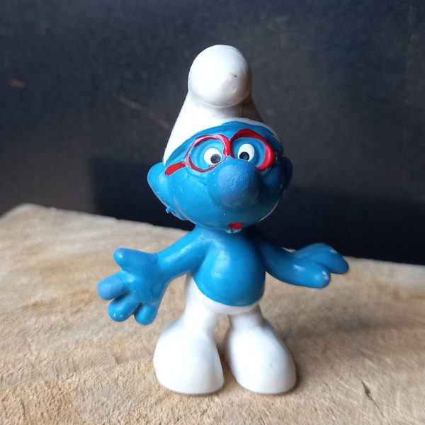 20006 Brainy Smurf with Red Glasses (Brillenschlumpf) #4