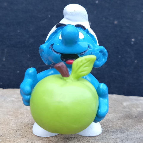 20160 Smurf With Green Apple (Schlumpf Mit Apfel) #2