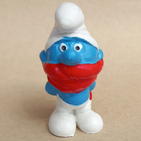 20004 Shiver Smurf with Red Scarf (Winterschlumpf) #2