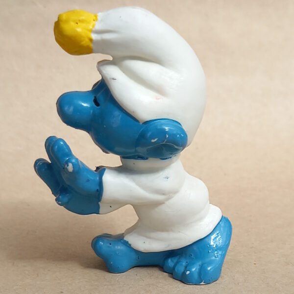 20021 Sleepwalker Smurf with Yellow Pompom (Schlafwandeler Schlumpf mit gelbem Bommel) #3 - Image 4