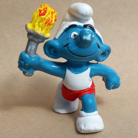 20030 Torchbearer Smurf (Fackelträger Schlumpf) #1