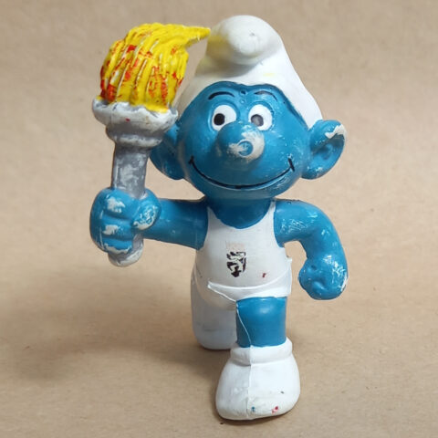 20030 Torchbearer Smurf with Belgium Emblem RARE (Fackelträger Schlumpf) #2