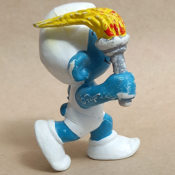 20030 Torchbearer Smurf with Belgium Emblem RARE (Fackelträger Schlumpf) #2 - Image 5