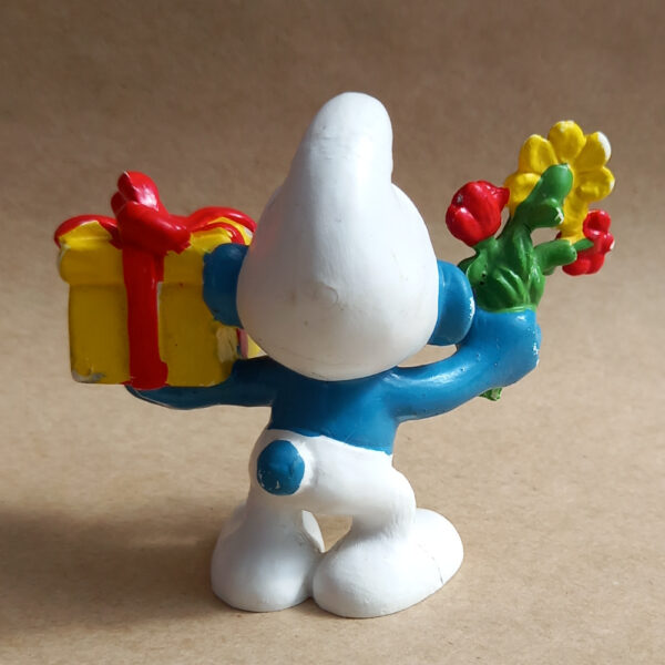 20040 Gift Smurf (Geschenkschlumpf) #4 - Image 3