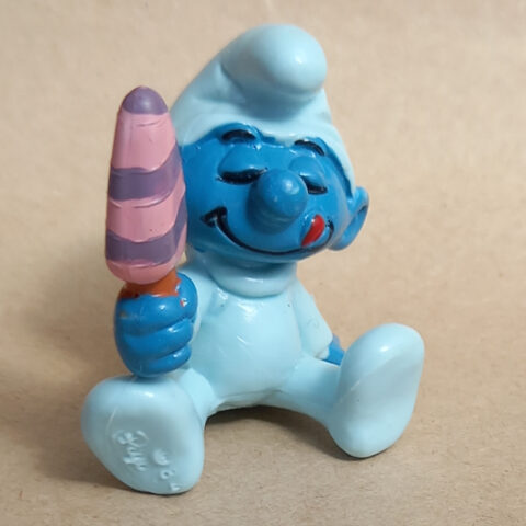 20206 Baby Smurf with Ice Cream (Babyschlumpf mit Lutscher)