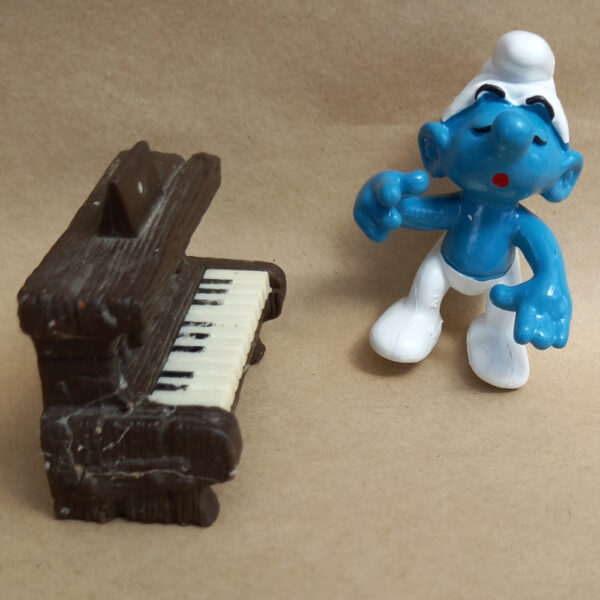 40229 Piano Super Smurf (Schlumpf mit Klavier)