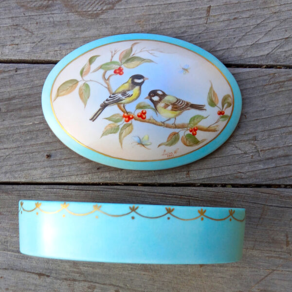 Vintage Porcelain Trinket Box Hand Painted - Image 5