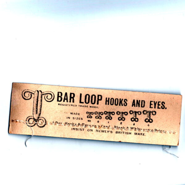 Newey's Bar Loop Hooks and Eyes Size 3 (BUT-010) (on Original Card) - Image 2
