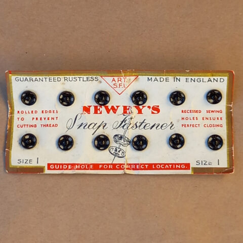 Newey’s Sew-On Metal Snap Fasteners Black x12 Size 1 (BUT-014)