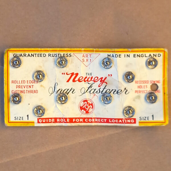 Newey’s Sew-On Metal Snap Fasteners Silver x12 Size 1 (BUT-015)