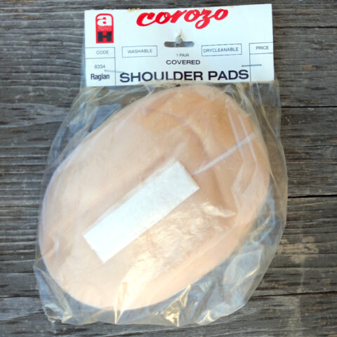 Vintage Corozo Shoulder Pads Pair Raglan 8334 (MIS-003)