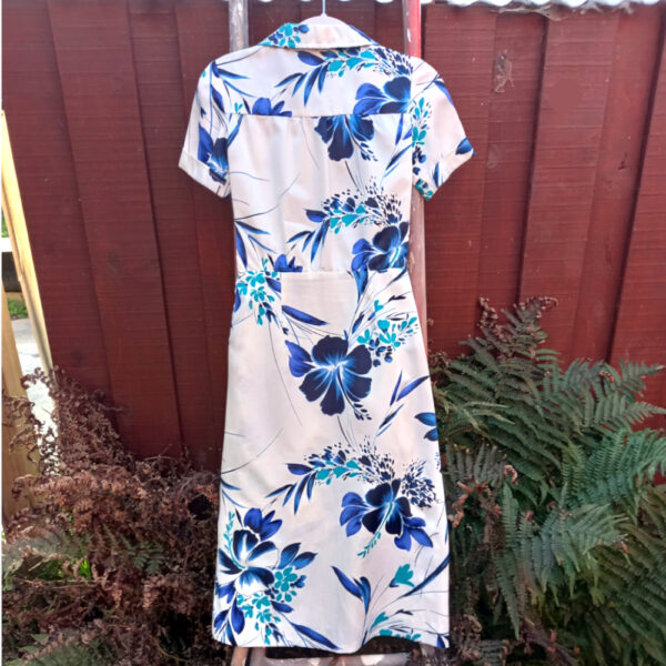 Vintage Dress White with Floral Design size S (VC-028) - Image 2