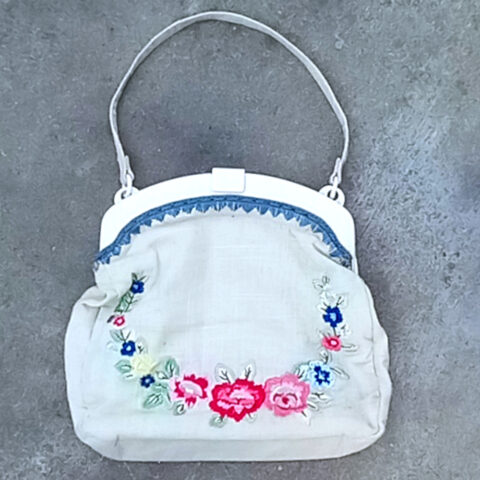 Cath Kidston Linen Purse with Embroidery (VC-033)