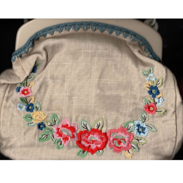 Cath Kidston Linen Purse with Embroidery (VC-033) - Image 2