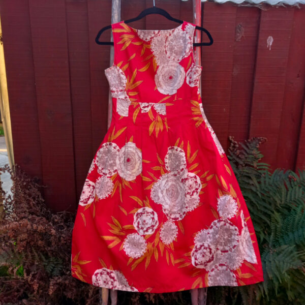 Sleeveless Dress Red Floral Wild South size 8 (VC-030) - Image 2