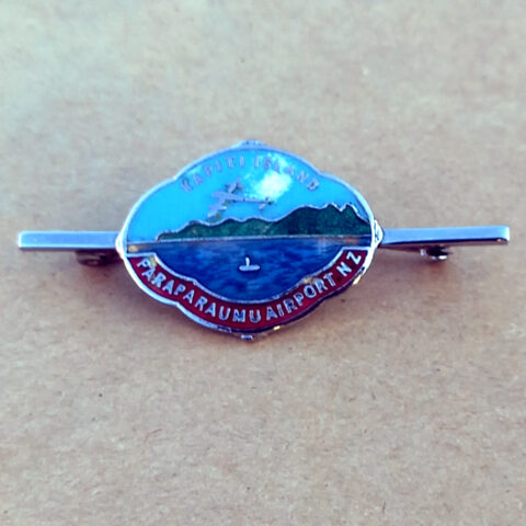 Decorative Enameled Badge Paraparaumu Airport NZ (VCAJ-005)