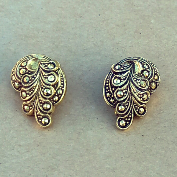 Vintage Sparkly Gold Tone Clip-On Earrings (VCAJ-006)