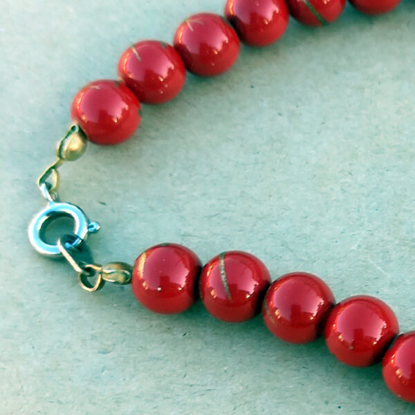 Vintage Necklace Red Beads with Gold Decoration (VCAJ-012) - Image 4
