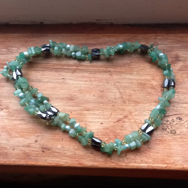 Necklace with Green Semi Precious Gemstones and Multi Magnets (VCAJ-015) - Image 2