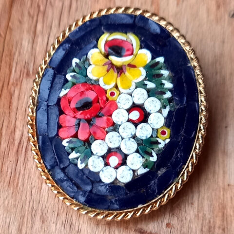 Vintage Italian Floral Micro Mosaic Brooch (VCAJ-017)