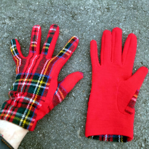 Vintage Tartan Pure Wool Gloves Red size S-M (VINA-012)