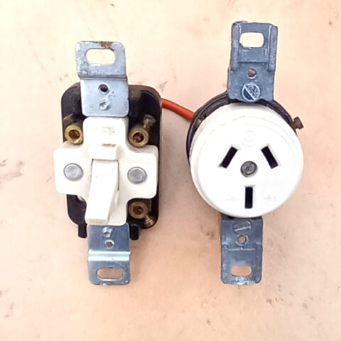 Retro Crown Lynn Replacement Power Point with Switch (ANTR-016)