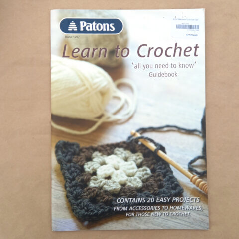 Patons Learn to Crochet Book 1257 (BKCR-005)