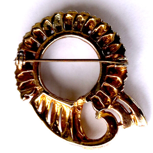 Vintage Gold Tone Brooch With Faux Pearls and Rhinestones (VCAJ-028) - Image 2
