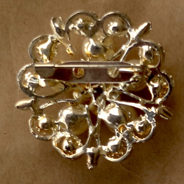 Vintage Silver Tone Brooch With Faux Pearls and Rhinestones (VCAJ-029) - Image 2