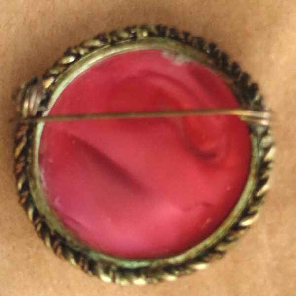 Vintage Round Pink Glass Brooch (VCAJ-031) - Image 2