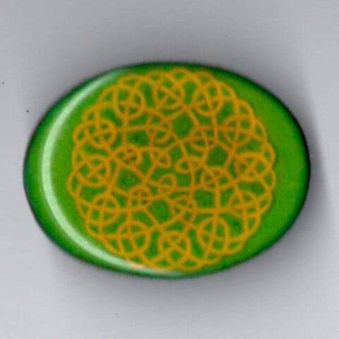 Vintage Resing Brooch with Celtic Design (VCAJ-037)