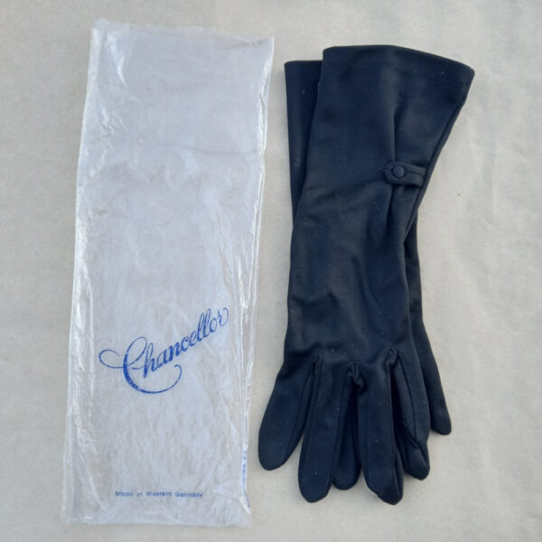 Vintage Gloves Black size 7 1/2 by Chancellor (VINA-010) - Image 4
