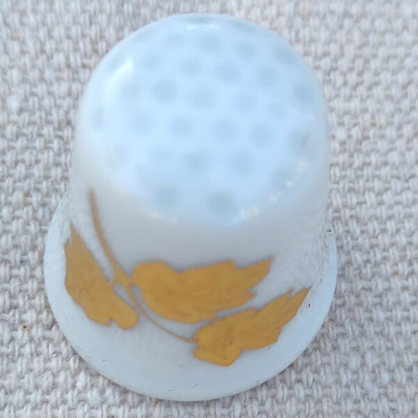Vintage Porcelain Thimble Johann Seltmann Vohenstrauss (MIS-017) - Image 3