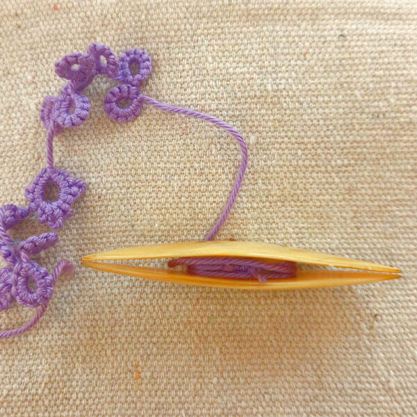 Vintage Horn Tatting Shuttle (MIS-019) - Image 2