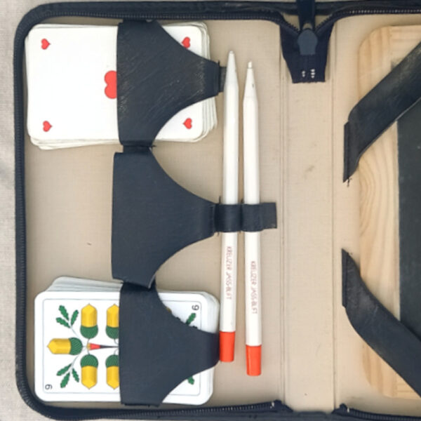 Vintage Jass Set in Zip-Up Case (MISC-010) - Image 3