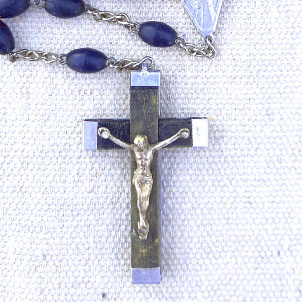 1960s Vintage Rosary Crucifix Pendant Brown (SANT-010) - Image 2