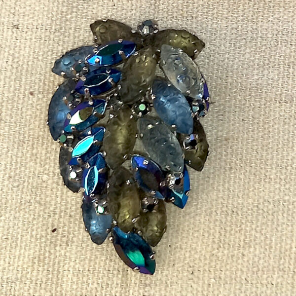 Beautiful Large Vintage Blue Rhinestone Brooch Concave (VCAJ-055) - Image 3